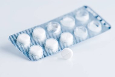 Tıp hapları makro arka plan Vakumlu ambalaj üzerinde