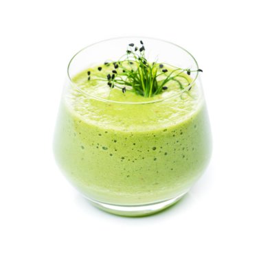 Güler yüzlü beyaz bir arka plan üzerinde izole cam