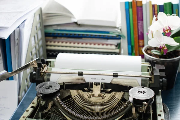Biznes plan: Vintage napis wykonany przez stara maszyna do pisania — Zdjęcie stockowe