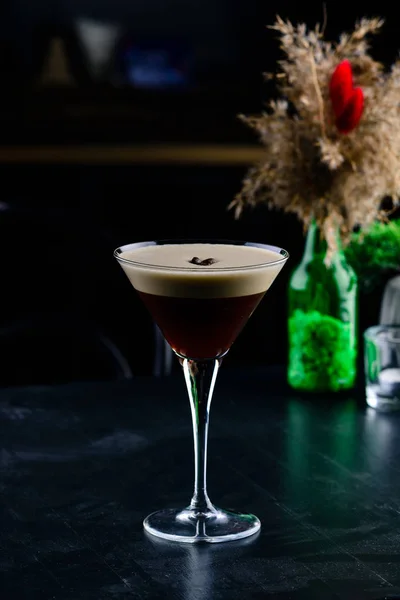 Clôture Cocktail Blanc Russe Sur Comptoir Bar Dans Verre Margagita — Photo