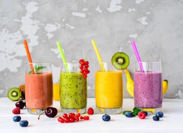 Berry Batido Frutas Dieta Saludable Jugosa Bebidas Vitamínicas Concepto Comida — Foto de Stock