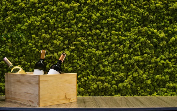 Vino embotellado en el bar, DOF poco profundo, colección de botellas de vino caro, degustación de vinos y concepto de producción — Foto de Stock