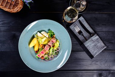 Biftek etli taze salata