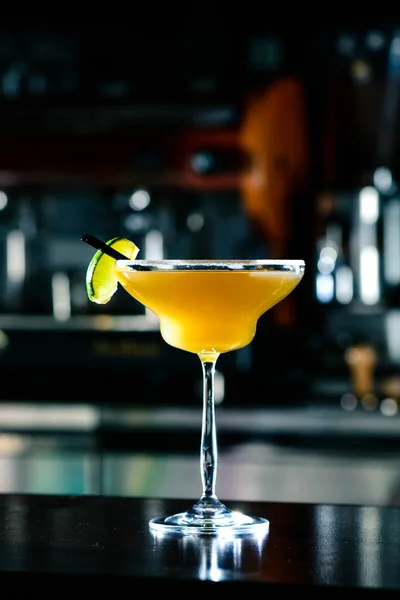 Fresco classico cocktail di margarita al lime — Foto Stock