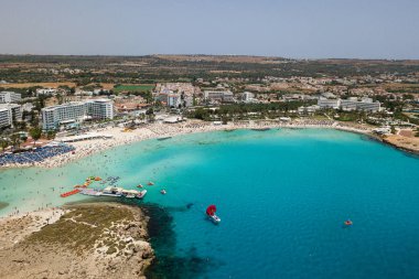 Kıbrıs'ın en ünlü plajlarıgüzel hava görünümü - Nissi Beach, Landa plaj, Pantachou Beach