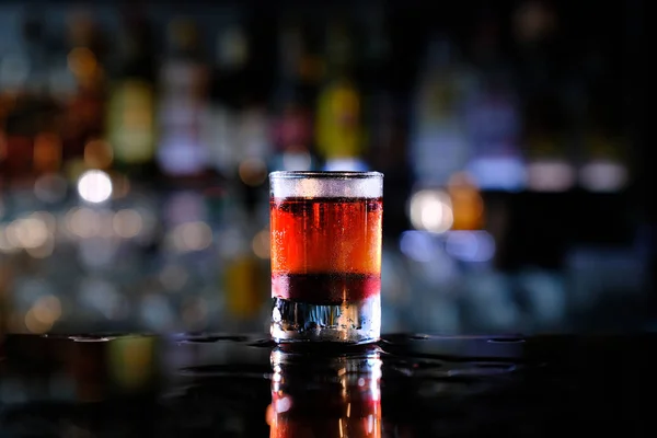 Alkoholhaltiga cocktail Americano kopiera utrymme — Stockfoto