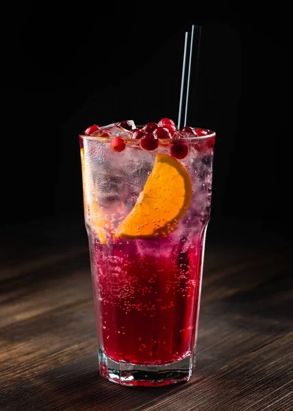 Coquetel Refrescante Com Água Espumante Com Gelo Cranberry Limonada Cranberry — Fotografia de Stock