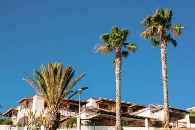 Sıcak yaz günlerinde tatil villaları İspanya 'da lüks mülkler