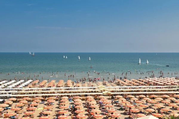 Riccione Plage Avec Des Gens Dans Mer — Photo