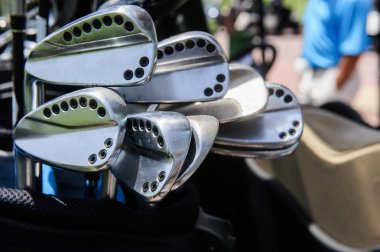 beyaz golf kulüpleri