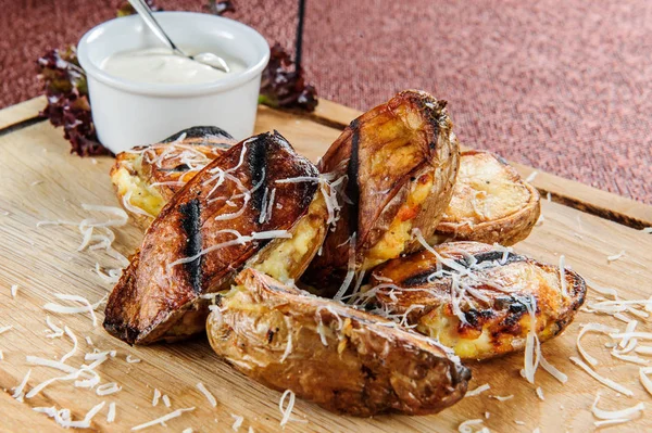 Baked Spicy Potatoes Baking Dish — Stock Photo, Image