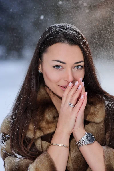 Beautiful Pretty Young Woman Winter Forest — Stock Photo, Image