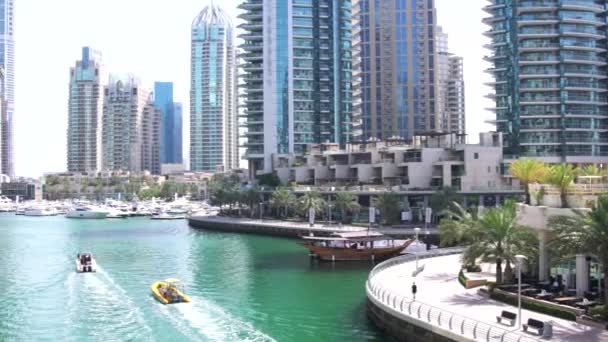 Dubai United Arab Emirates May 2019 Dubai Sunny Day Marina — стоковое видео