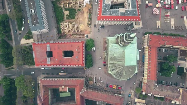 Vue aérienne du haut vers le bas des bâtiments historiques du centre de Dresde, Allemagne — Photo