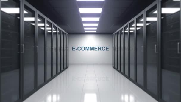 E-Commerce bijschrift op de muur van een serverruimte. Conceptuele 3d animatie — Stockvideo