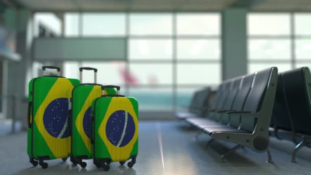 Reisekoffer mit brasilianischer Flagge. Konzeptionelle Animation des brasilianischen Tourismus — Stockvideo