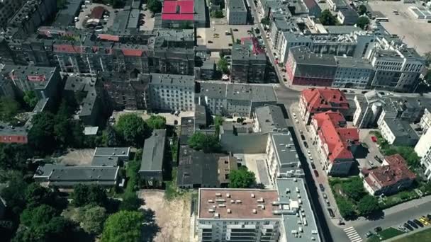 Vista aérea de edifícios de apartamentos em Poznan, Polônia — Vídeo de Stock