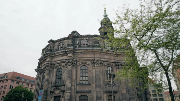 Εκκλησία στο κέντρο της Δρέσδης, Γερμανία — Φωτογραφία Αρχείου
