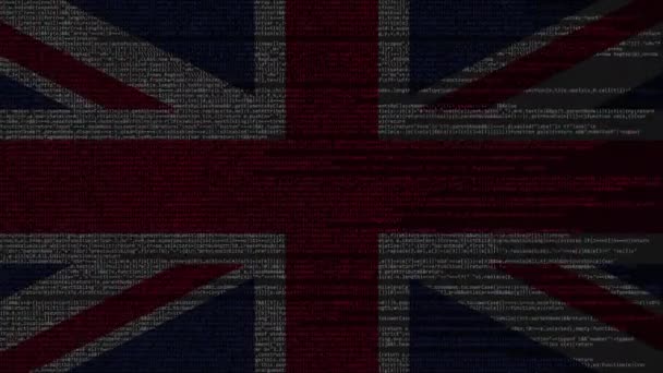 Código fuente y bandera del Reino Unido. Tecnología digital británica o animación loopable relacionada con la programación — Vídeo de stock