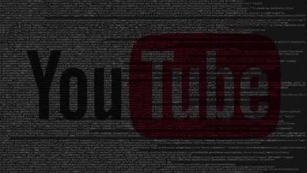 Логотип YouTube сделан из исходного кода на экране компьютера. Редакционная цикличная анимация — стоковое видео