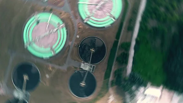 空中上下水処理プラントのショットを回転 — ストック写真