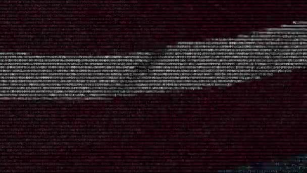 Flagge Lettlands aus Textsymbolen auf einem Computerbildschirm schwenkend. konzeptionelle Schlupflöcher — Stockvideo