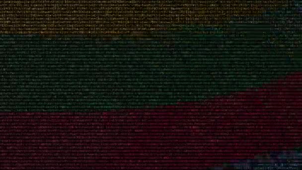 Bandera ondeante de Lituania hecha de símbolos de texto en una pantalla de computadora. Animación conceptual loopable — Vídeo de stock