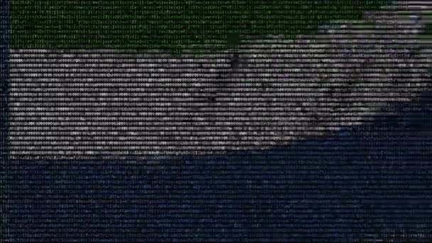 Viftande flagga i Sierra Leone gjorde av textsymboler på en datorskärm. Konceptuell loopable animation — Stockvideo