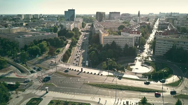ワルシャワ, ポーランドの Lecha Kaczynskiego 通りの空撮 — ストック写真