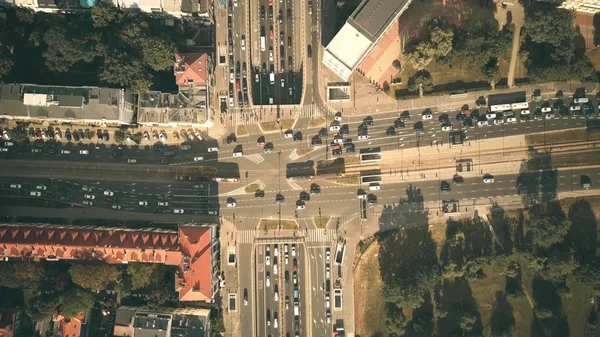 Aerial shot of traffic on city street intersection — Stock Photo, Image