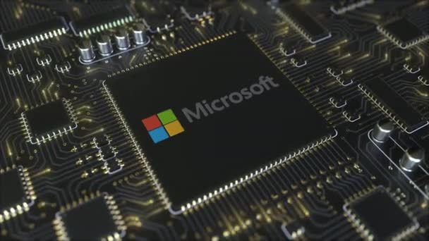 Circuito stampato per computer o PCB con logo Microsoft Corporation. Animazione concettuale editoriale 3D — Video Stock