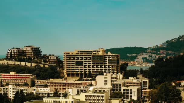 Временные рамки с участием отелей в Бечичи и Будва, Черногория — стоковое видео