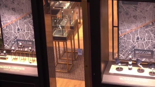 MOSCÚ, RUSIA - 10 de agosto de 2018. Vacheron Constantin tienda boutique reloj — Vídeo de stock