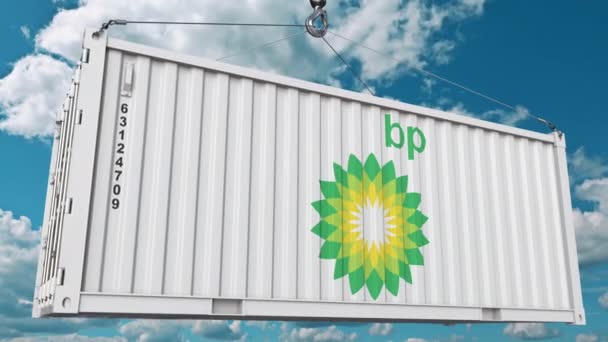 Behälter mit bp-Logo. redaktionelle 3D-Animation — Stockvideo