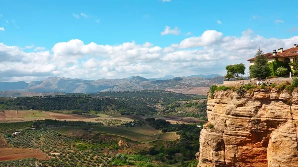 Vista da cidade montanhosa Ronda, Espanha — Fotografia de Stock