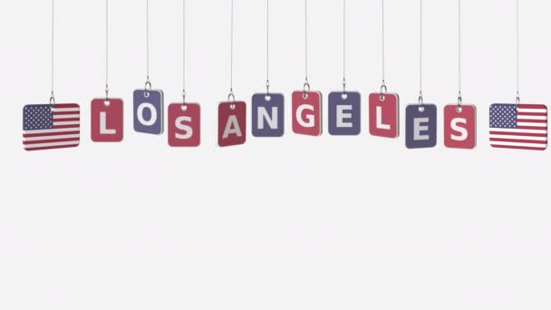Aufgehängte Teller mit den Flaggen der USA und Los Angeles Bildunterschrift. Konzeptionelle Animation mit Alpha-Matte — Stockvideo