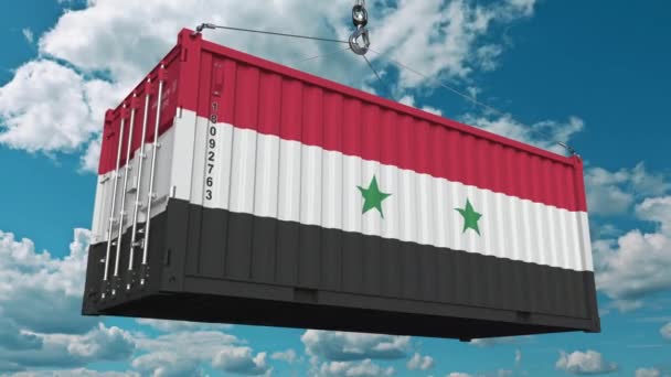 Contenedor de carga con bandera de Siria. Animación 3D conceptual relacionada con la importación o exportación de Siria — Vídeos de Stock