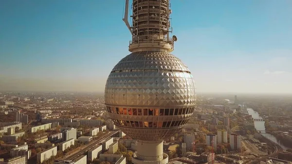 Пташиного польоту Берлін міський пейзаж і Fernsehturm або телевізійна башта деталі. Німеччина — стокове фото