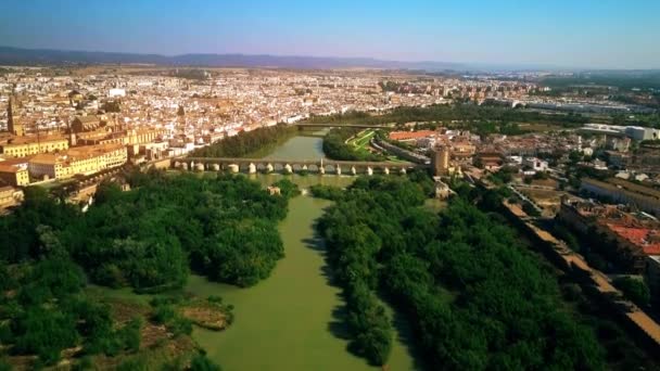 Flight over Guadalquivir river in Cordoba, Spain — Stock Video