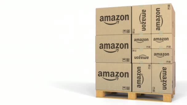 Vakken met Amazon logo op pallet. Redactionele 3d animatie — Stockvideo