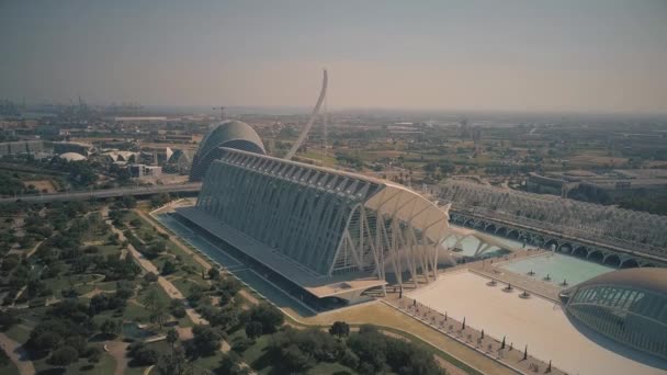 VALENCIA, SPAIN - SEPTEMBER 22, 2018. Aerial view of City of Arts and Sciences, a major Spanish landmark — Stock Video