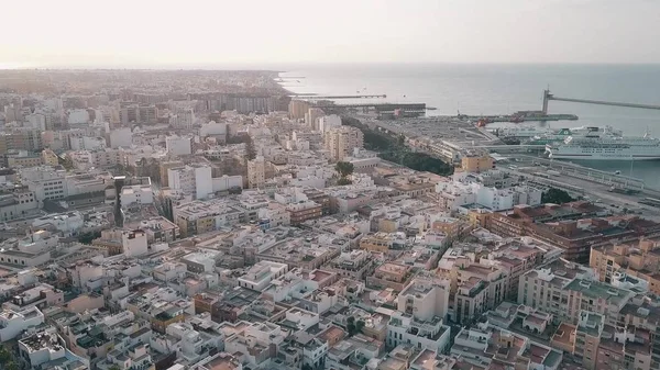 ALMERIA, SPAIN - SEPTEMBER 26, 2018. Aerial shot of city and sea — Stock Photo, Image