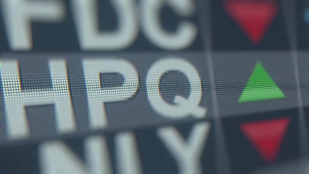 HP HPQ stock ticker en la pantalla. Animación loopable editorial — Vídeo de stock