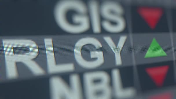 REALOGY HOLDINGS RLGY stock ticker en la pantalla. Animación loopable editorial — Vídeos de Stock