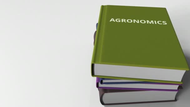 Stapel von Büchern über Agrarwissenschaften, 3D-Animation — Stockvideo