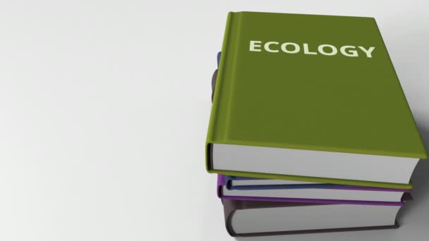 Pilha de livros sobre ECOLOGIA. Animação 3D — Vídeo de Stock