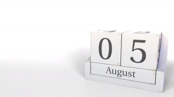 5 augustus datum op retro blokken kalender, 3d animatie — Stockvideo