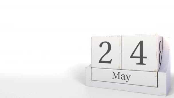 Houten kubus kalender bevat 24 mei datum, 3d animatie — Stockvideo