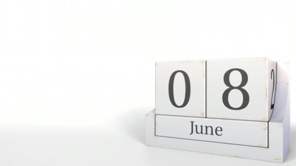 Kub kalender visar 8 juni datum. 3D-animering — Stockvideo