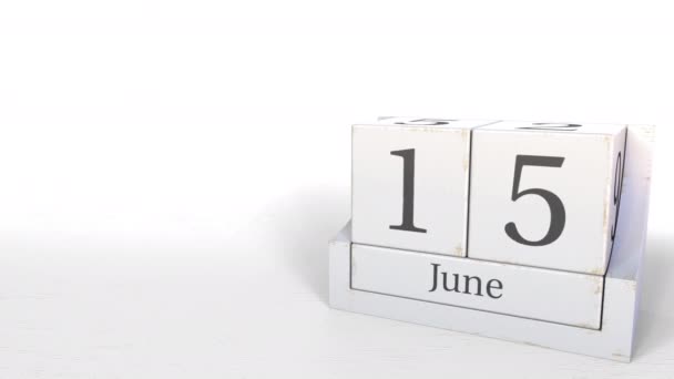 Календарь деревянных блоков показывает 15 июня даты, 3D анимации — стоковое видео